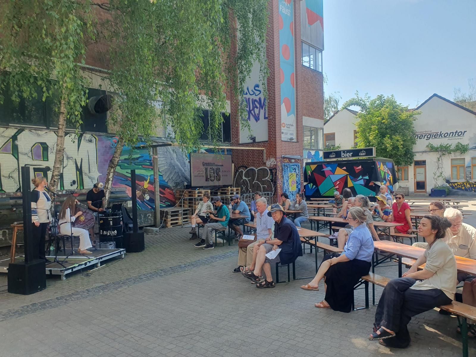 Überschaubares Publikum beim Aktionstag in der Faust am 20-06.2026