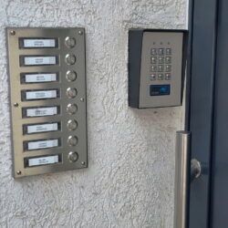 Fiktive Klingelschilder in Linden-Süd