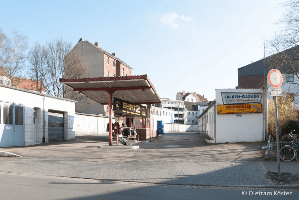 Dunkelberggang-Tankstelle Falken-Garage